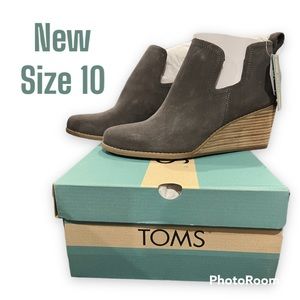 TOMS New In Box Kallie Wedge Bootie in Pavement Grey